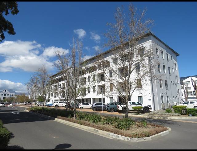 81M² OFFICE TO LET IN PAARDEVLEI